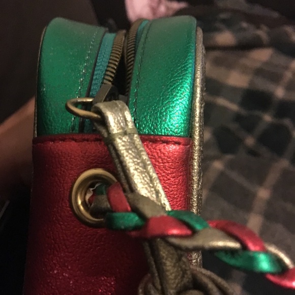 Red green and gold Gucci shoulder bag like new - Picture 7 of 8